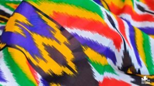 Scopri di più sull'articolo Seta in Uzbekistan – Ikat